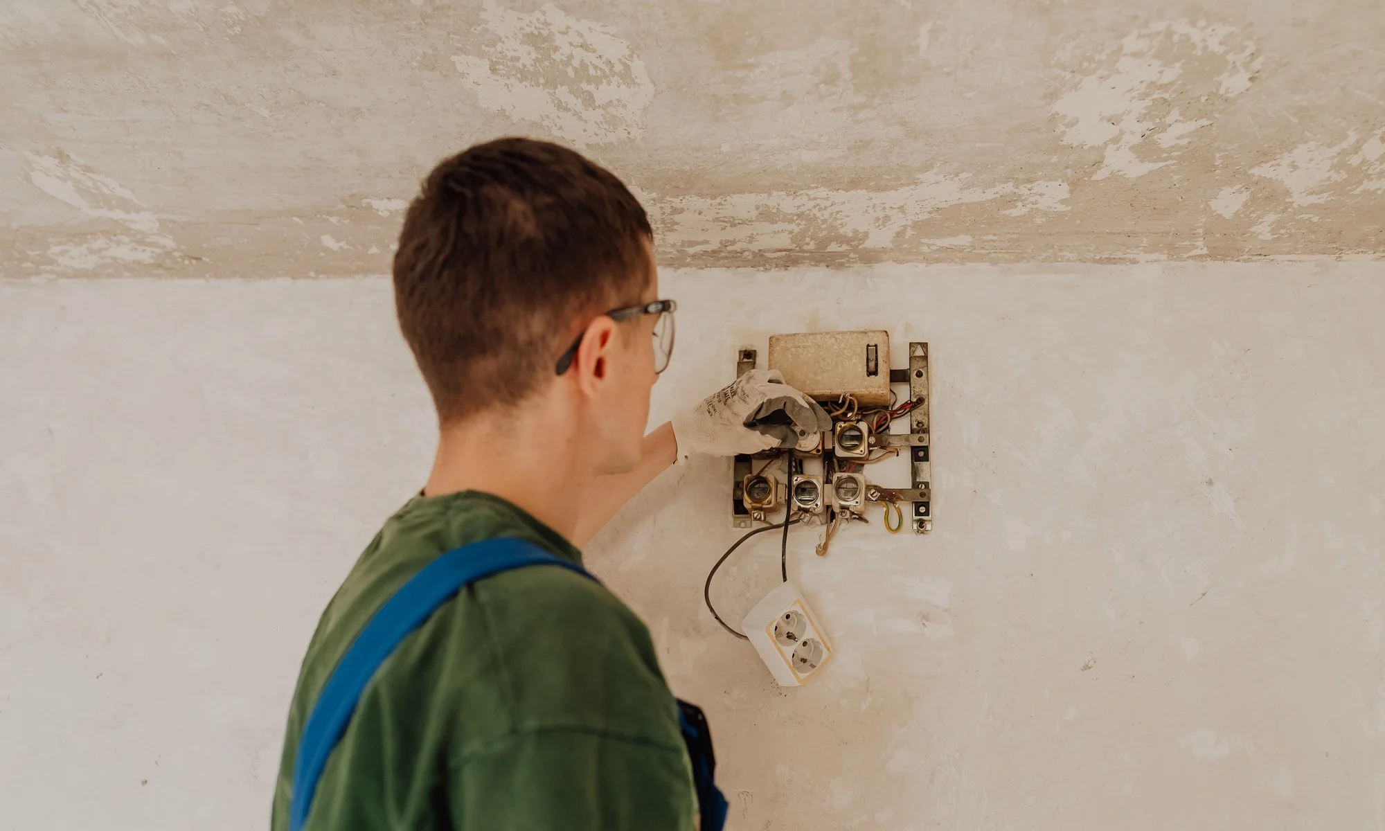 electrician sector 1